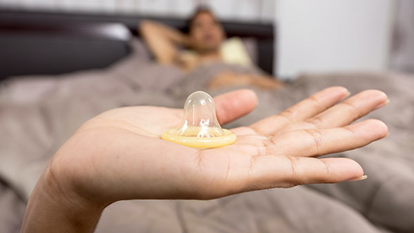Beim sextreffen kondome benutzen !